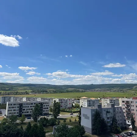 Apartamento Spacious In Wine Region With 2 Balconies Pezinok