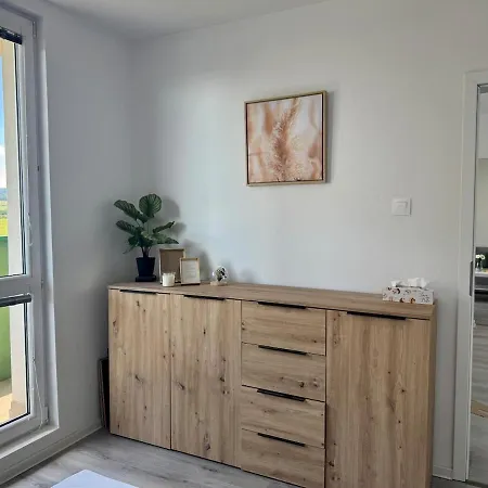 Spacious In Wine Region With 2 Balconies * Pezinok