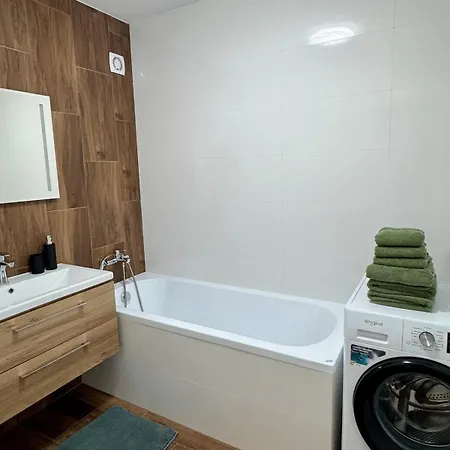 Apartamento Spacious In Wine Region With 2 Balconies