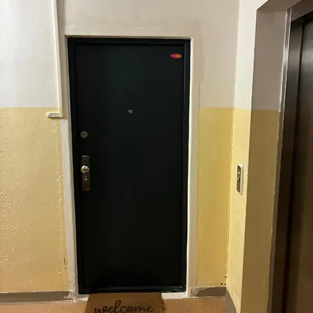 Apartamento Spacious In Wine Region With 2 Balconies Pezinok