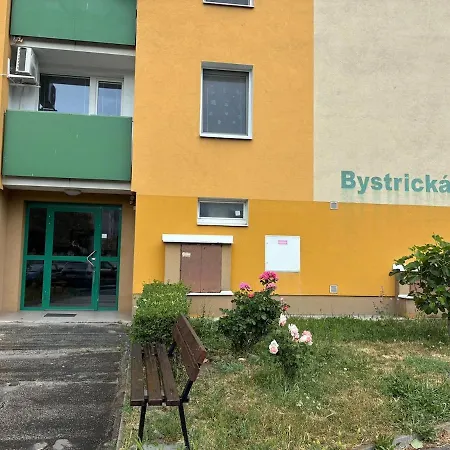 Apartamento Spacious In Wine Region With 2 Balconies Pezinok